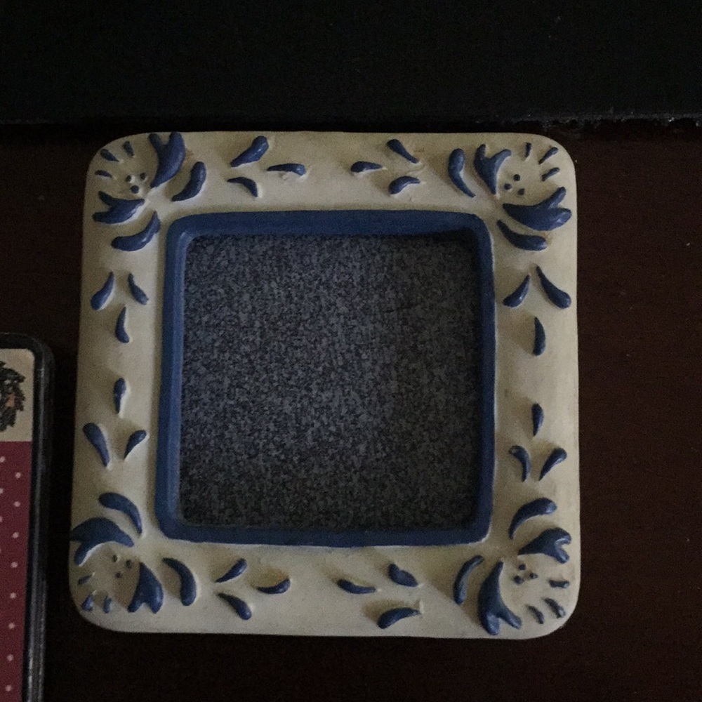 Magnets - Picture 6 of 8
